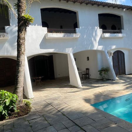 Casarao No Guaruja Com Piscina Villa Luaran gambar